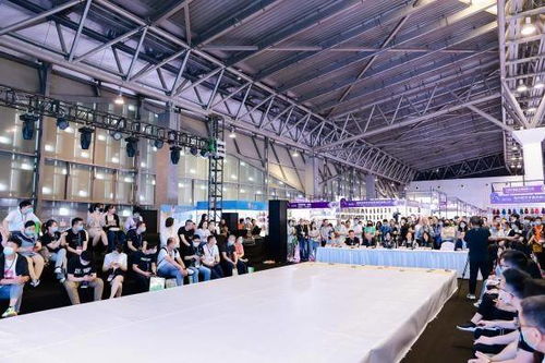 蝴蝶堂資訊 開幕首日,第四屆上海國際帽子圍巾手套暨服飾配飾展賦能時(shí)尚產(chǎn)業(yè)