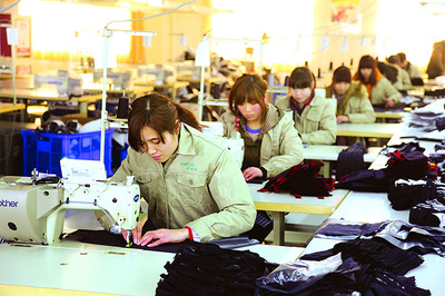 工作服廠家創(chuàng)新發(fā)展,工作服定做品質提高用戶體驗